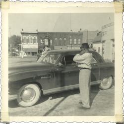 Bull Ruther watching Paul "drink milk"