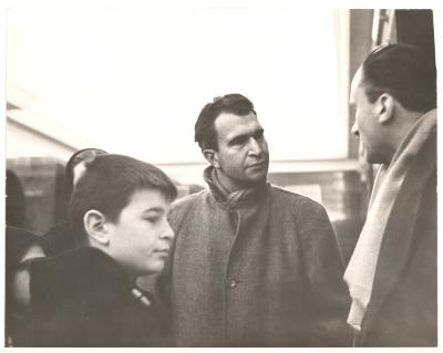 Dave Brubeck, Iola Brubeck, Darius Brubeck, and Roman Woschko at main rail station (Warsaw, Poland)