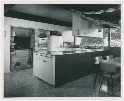 6630 Heartwood -- Kitchen (Oakland, California)
