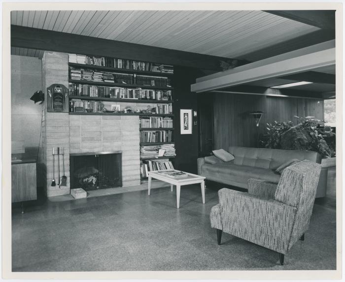 6630 Heartwood -- Living room (Oakland, California)