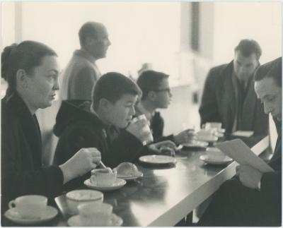 Dave Brubeck, Iola Brubeck, Darius Brubeck and Michael Brubeck breakfasting (United Kingdom)