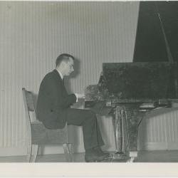 Andrzec Kurylewicz in performance (Poland)