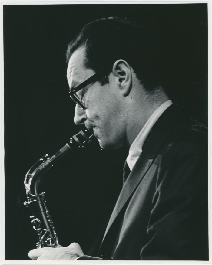 Paul Desmond in profile in performance