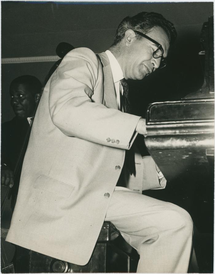 Dave Brubeck, Eugene Wright in performance