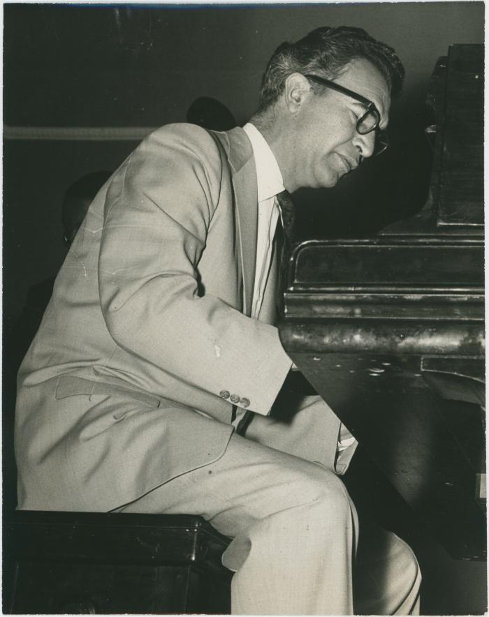 Dave Brubeck, Eugene Wright in performance