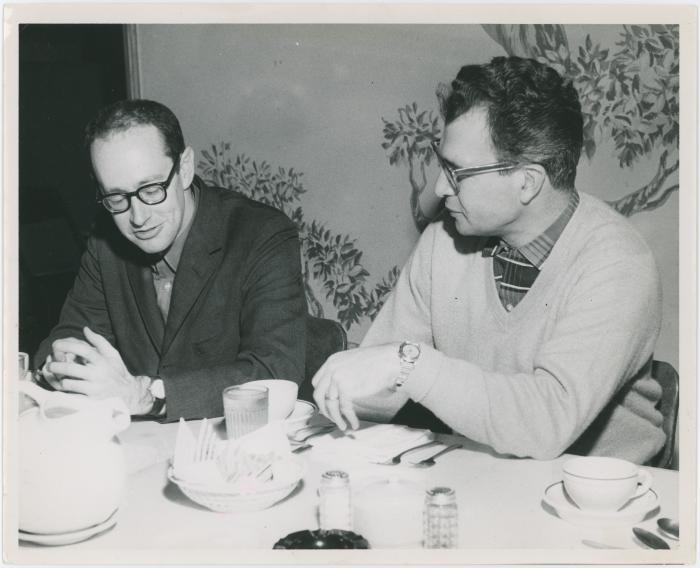 Dave Brubeck and Paul Desmond in a restaurant (Tulsa, Oklahoma)