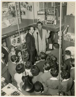 Dave Brubeck at the microphone, inverviewed by Myke Dyer (Brash's Music Store, Melbourne, Australia)